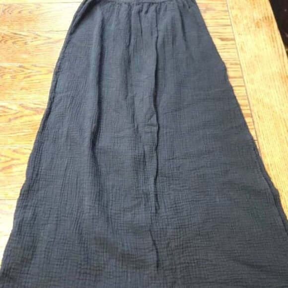 Reformation black long side slit gauzy skirt sz 8 - Picture 1 of 4